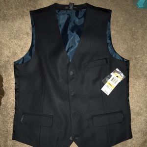 Guy’s Vest for Dressy Attire